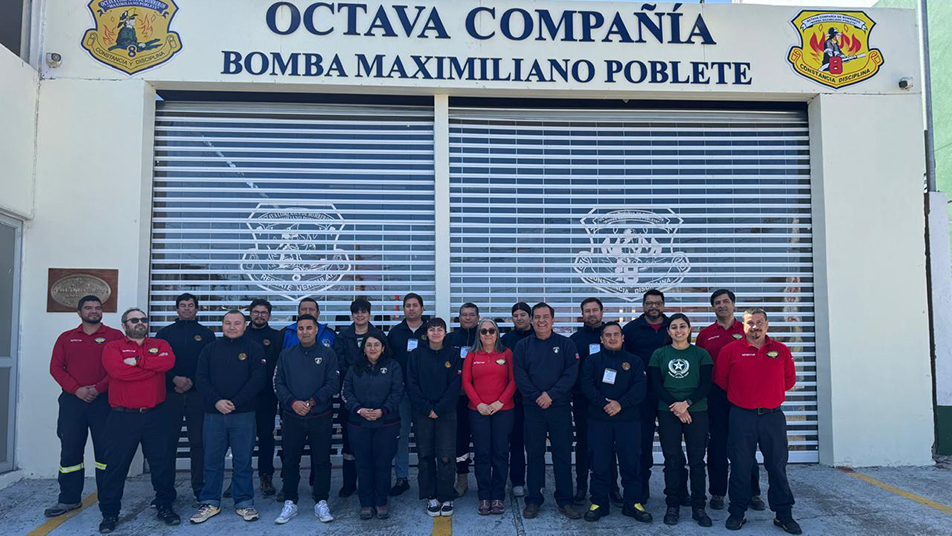 Grupos especialistas en rescate de Antofagasta se capacitaron en Sistema de Comando de Incidentes